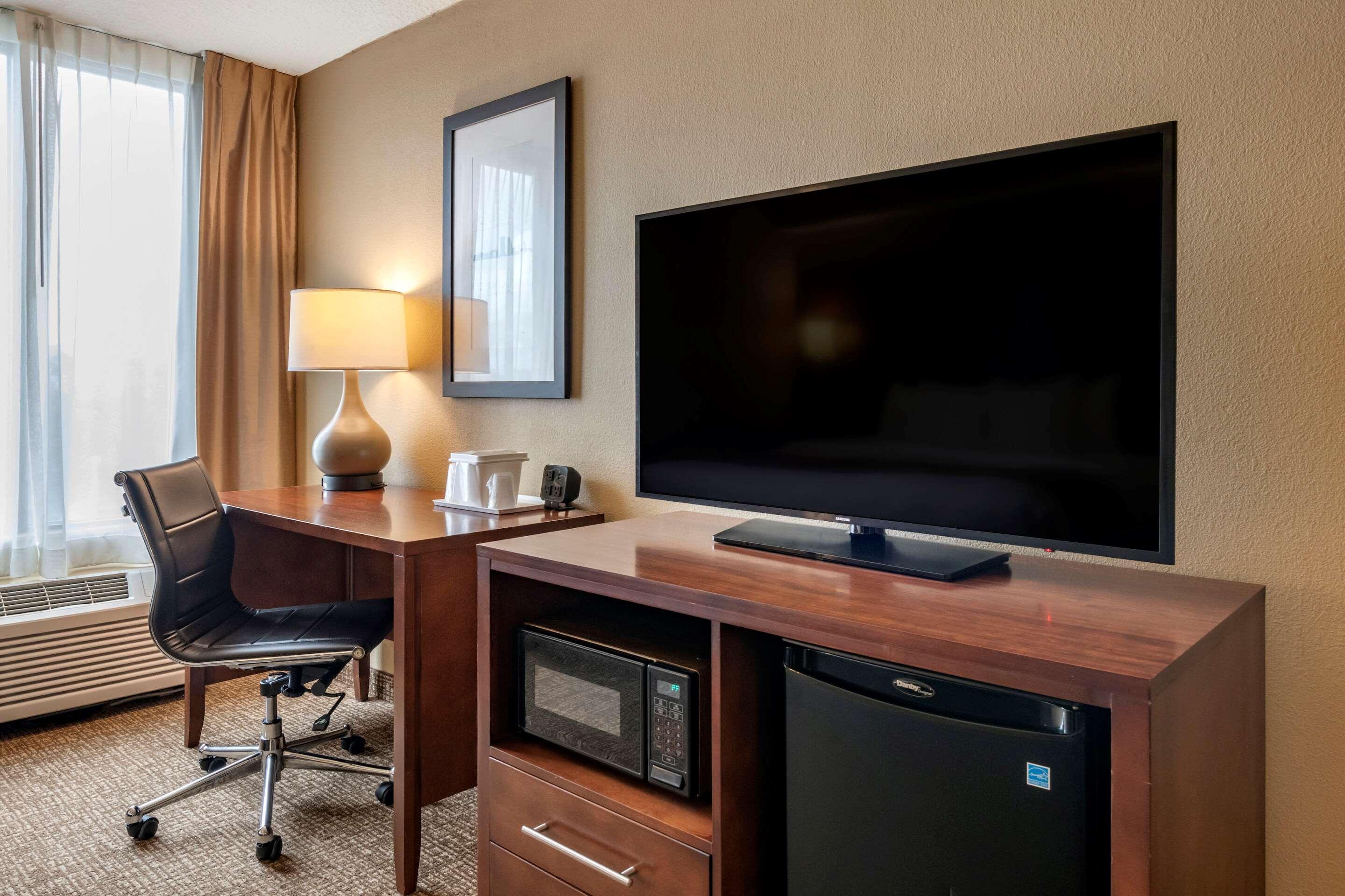 Comfort Suites Baymeadows Near Butler Blvd Jacksonville Exteriér fotografie