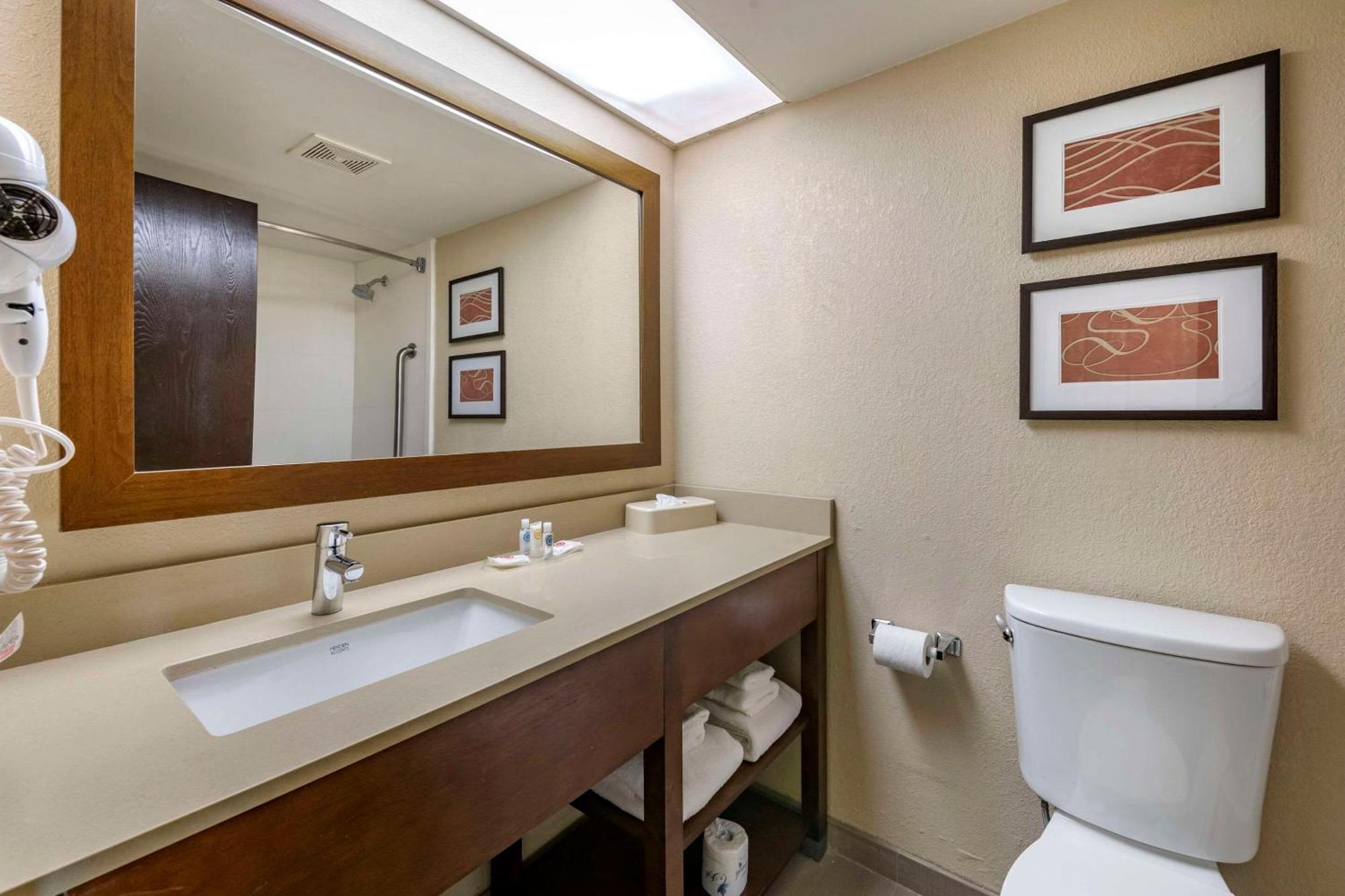 Comfort Suites Baymeadows Near Butler Blvd Jacksonville Exteriér fotografie